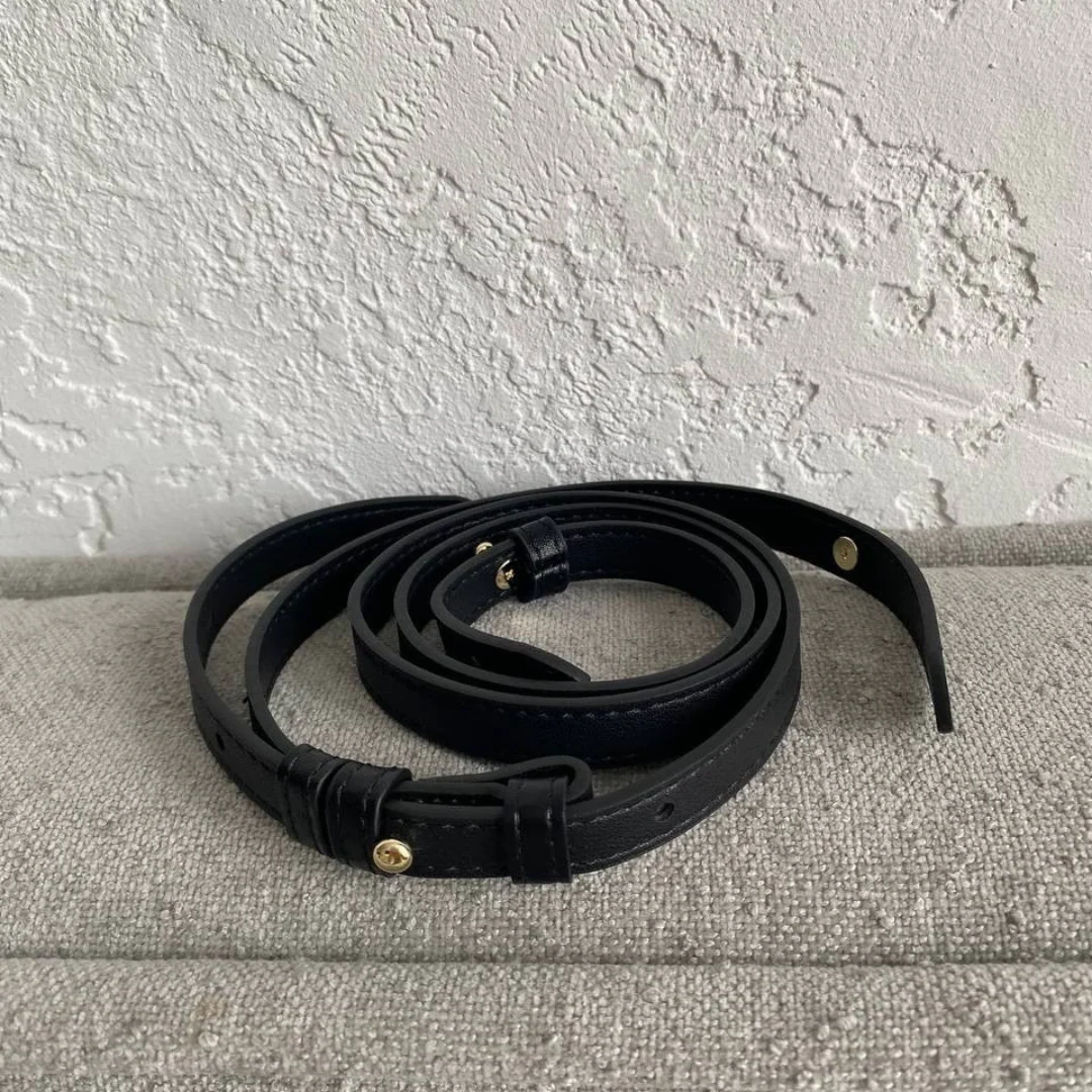 JACQUEMUS LE PETIT BAMBOLA LEATHER TOTE